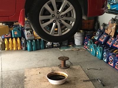 拖拉機保養中的機油選擇與維護要點